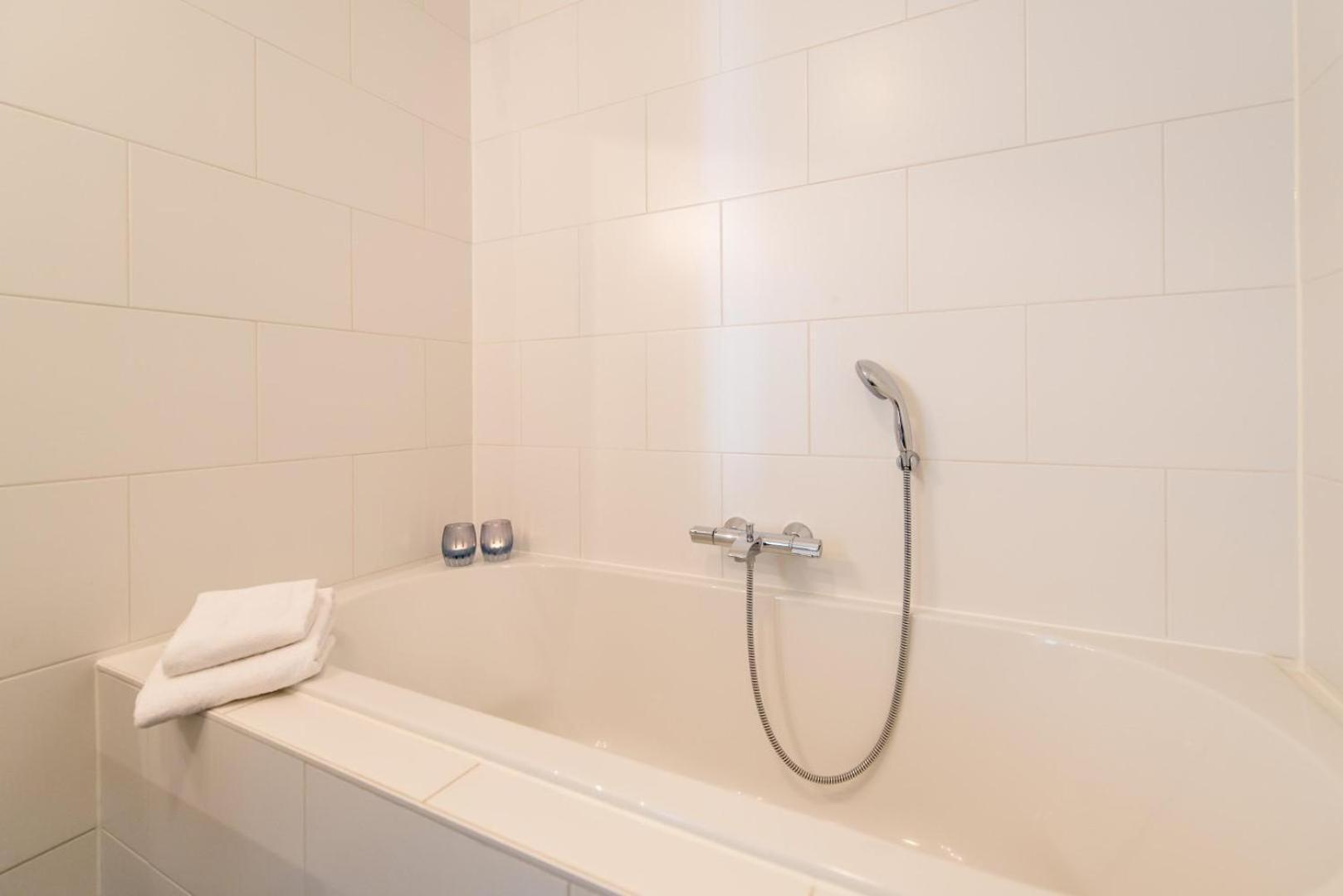 Staetige Dames Apartment Nes  Exterior foto