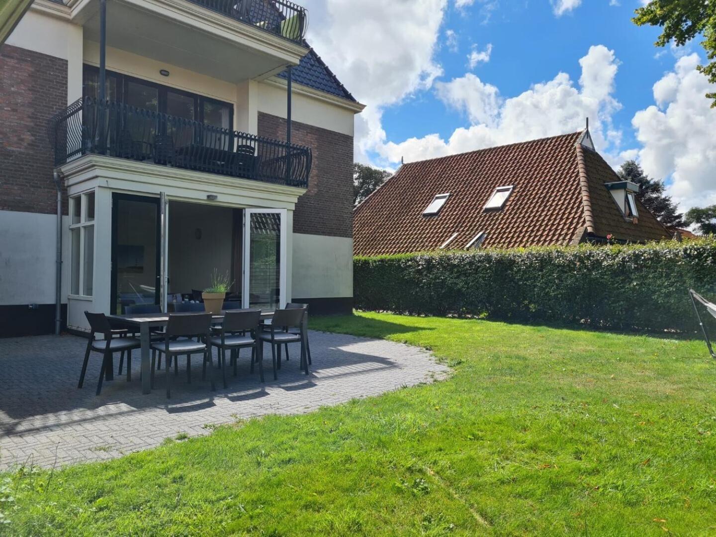 Staetige Dames Apartment Nes  Exterior foto